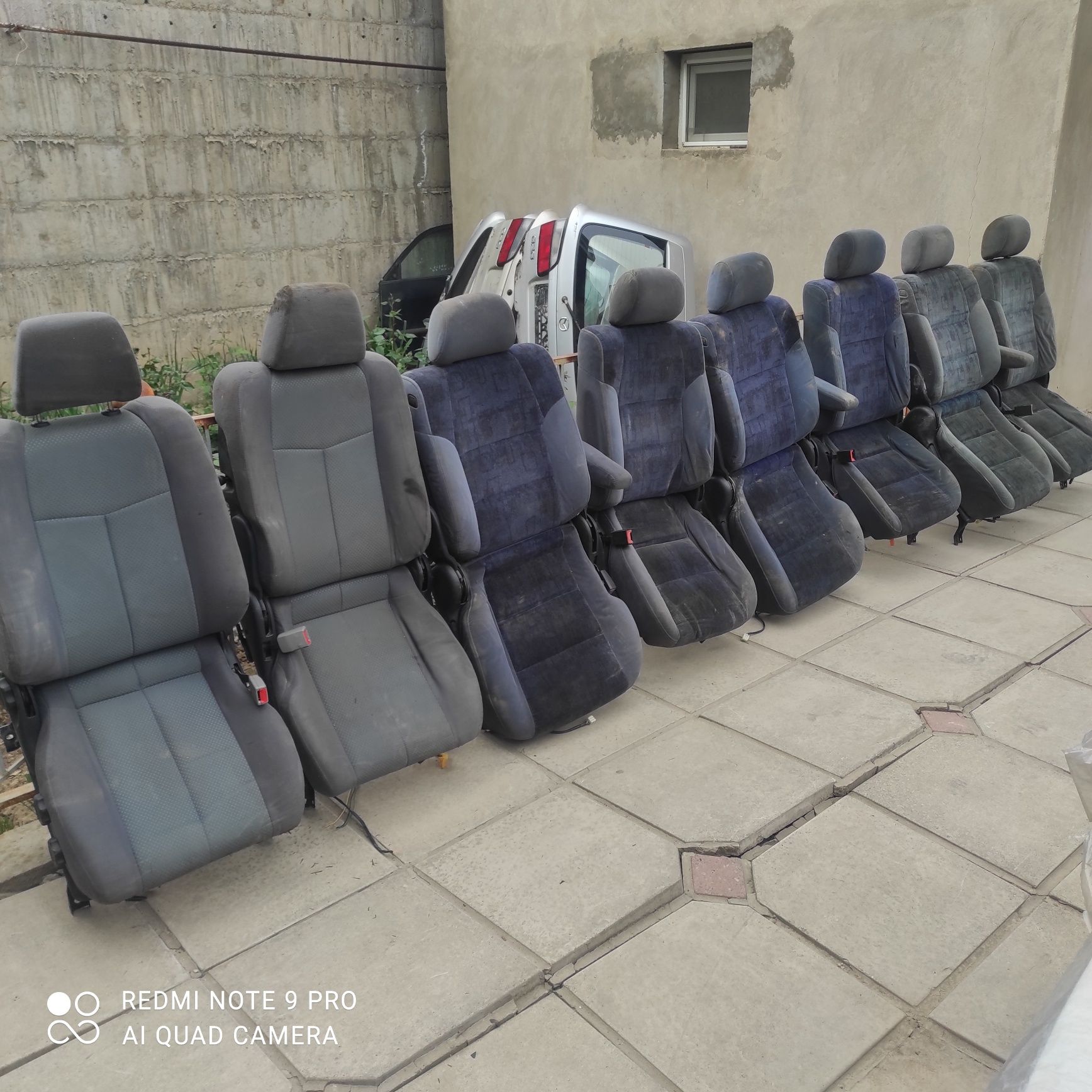 Продам привозные сиденья на Мазда 626 птичка
