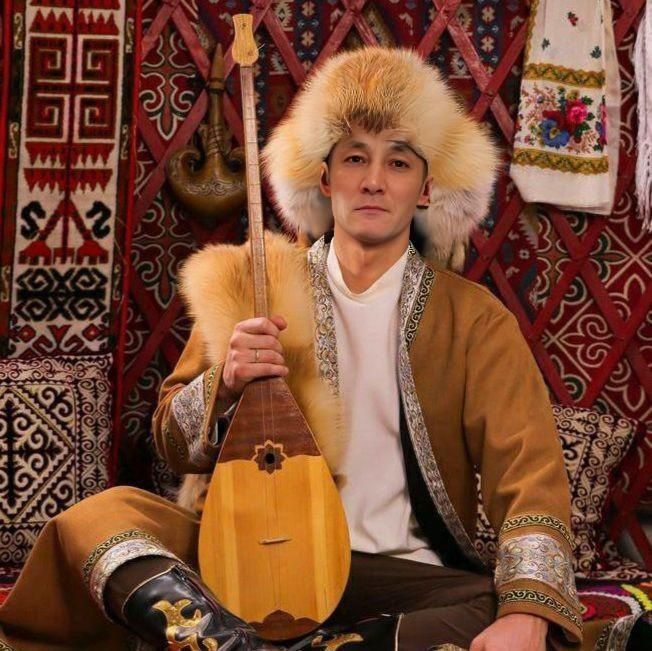 Фото жасаймын онлайн. Қазақи нақышта. Ерлі зайыптыга 500тг
