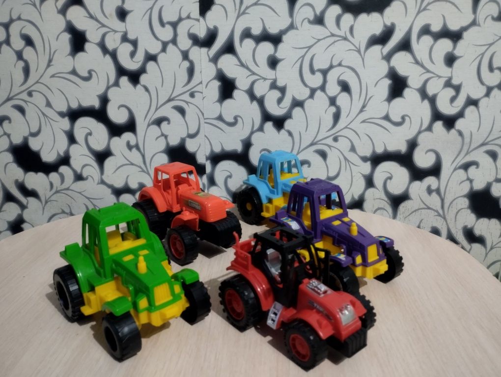 Игрушки Трактора