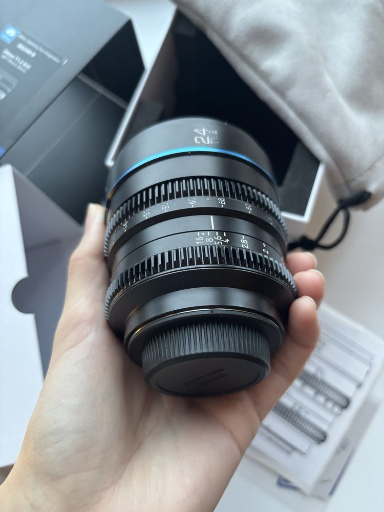 Объектив Sirui Nightwalker 24mm T1.2 S35
