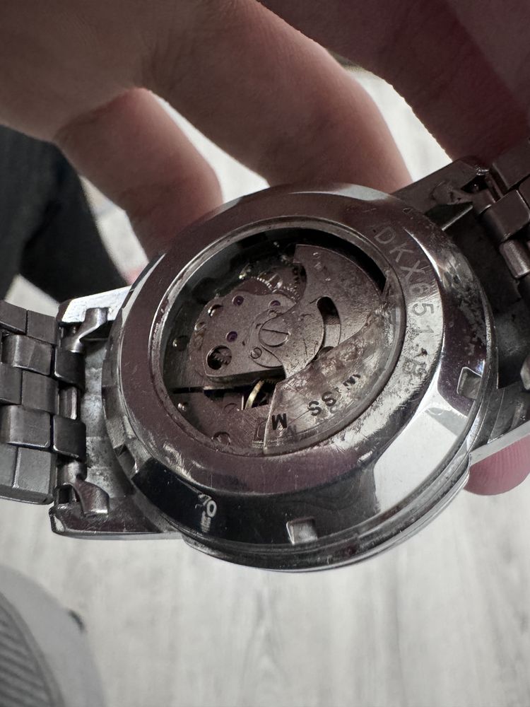 Механические часы Tissot сломанные