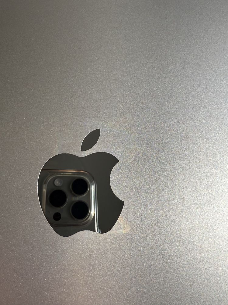 Macbook Air M3 чип 2024, в идельном состоянии  новый