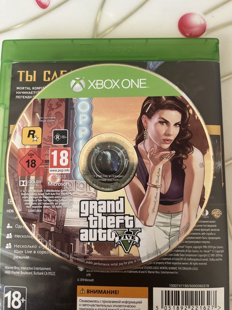 диск гта 5 на xbox one в отличном состоянии