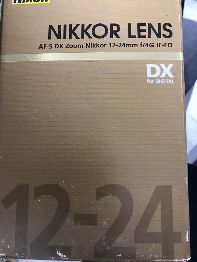 Продам Объектив NIKON AF -S DX Zoom -NIKKOR 12-24mm  f/4G IF-ED