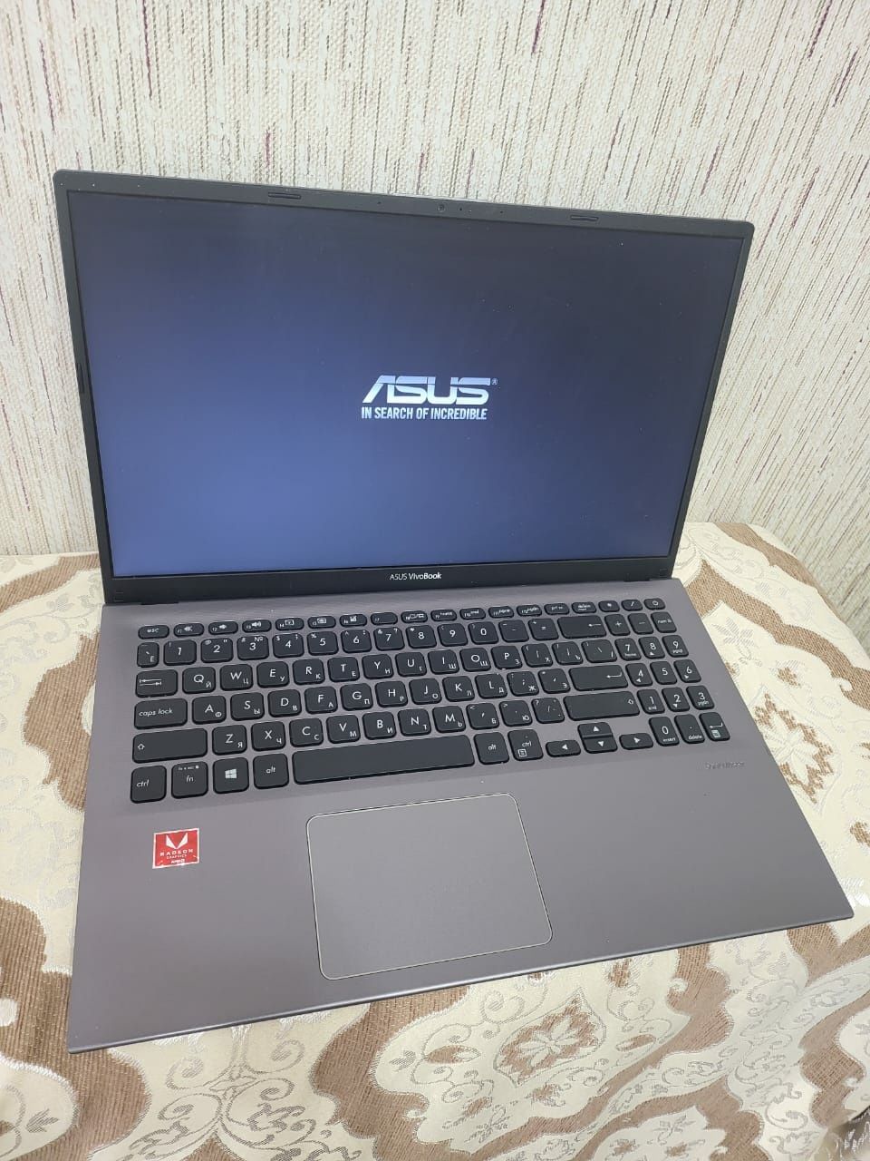 Продам офисный ноутбук hp g6 сумка мышка в подарок