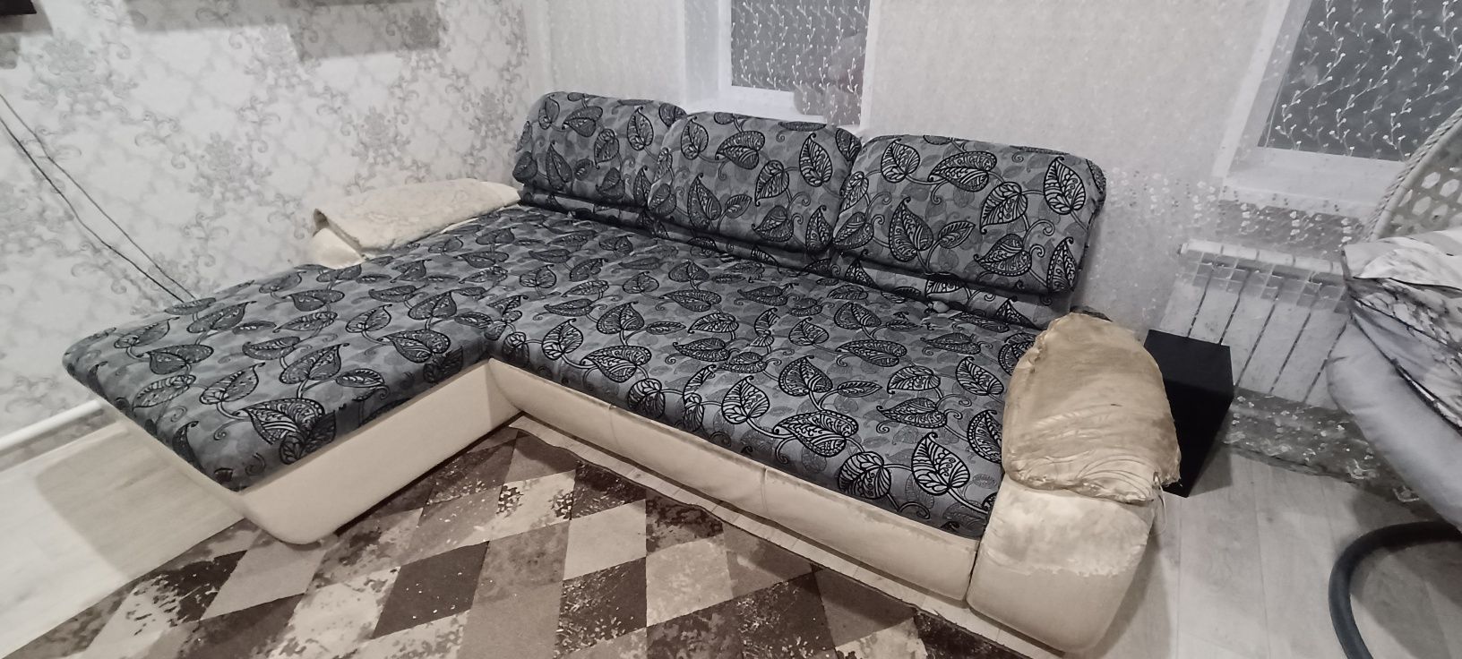 Продам угловой диван