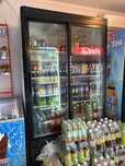 Витринный холодильник в хорошем состояние. Б/у . Просто в нашей магази
