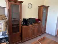 продаюся мебели угловой стол ，кресло ，комод ，