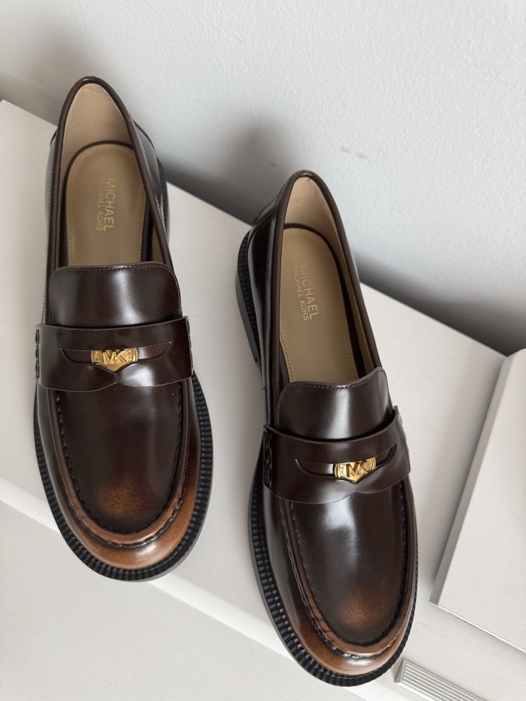 Лоферы Michael Kors, новые, размер 37