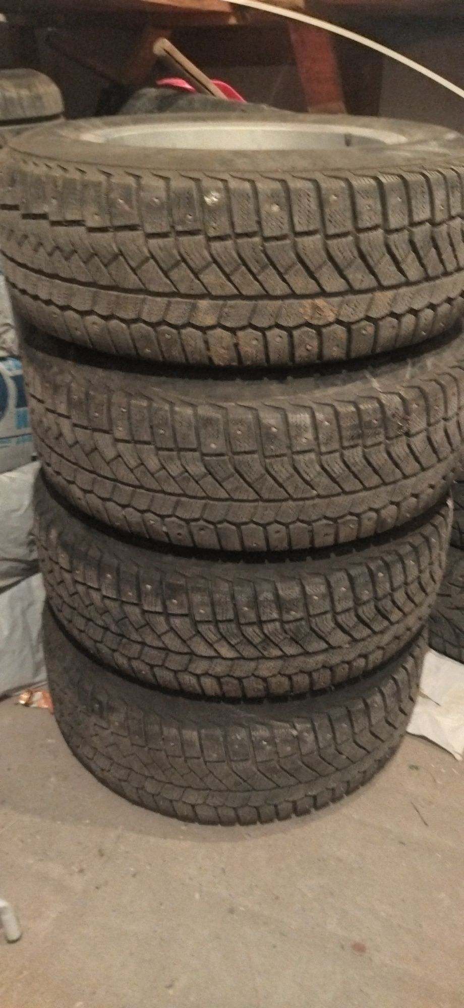Продам диск с шинами