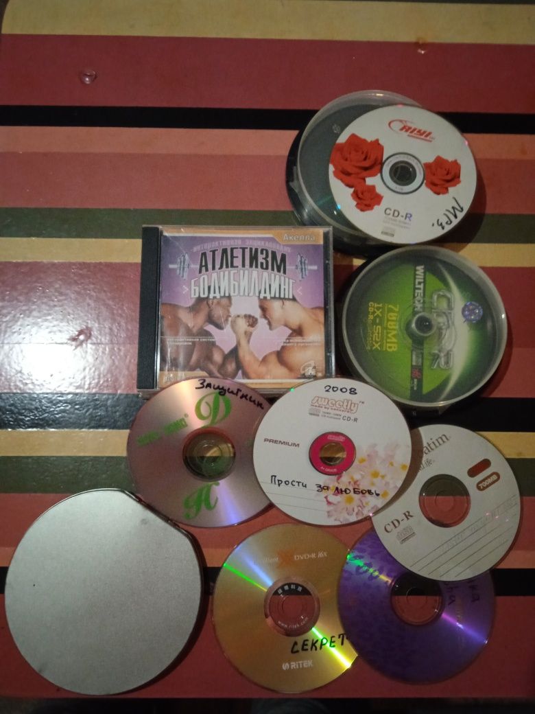 Диски cd. Бодибилдинг, атлетизм, фильмы, музыка, английский