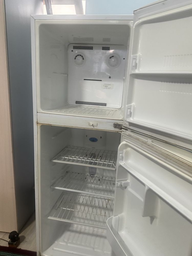 Холодильник LG
