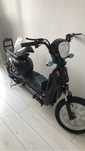 продам электроскутер sk8 2025 года