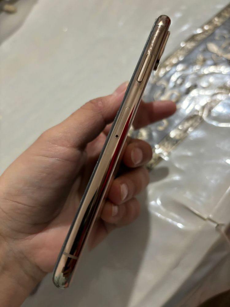Айфон xs 64gb gold продам или обмен на золото