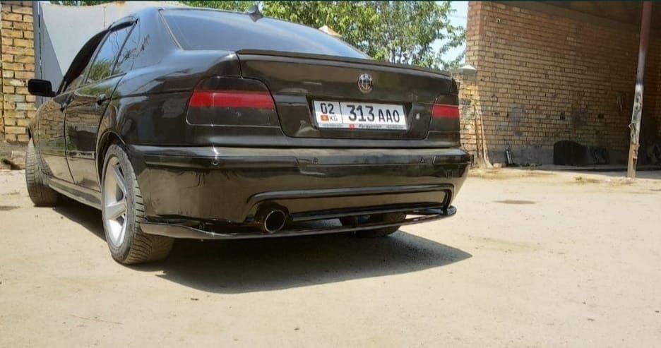 BMW e39 бампер фары пароги