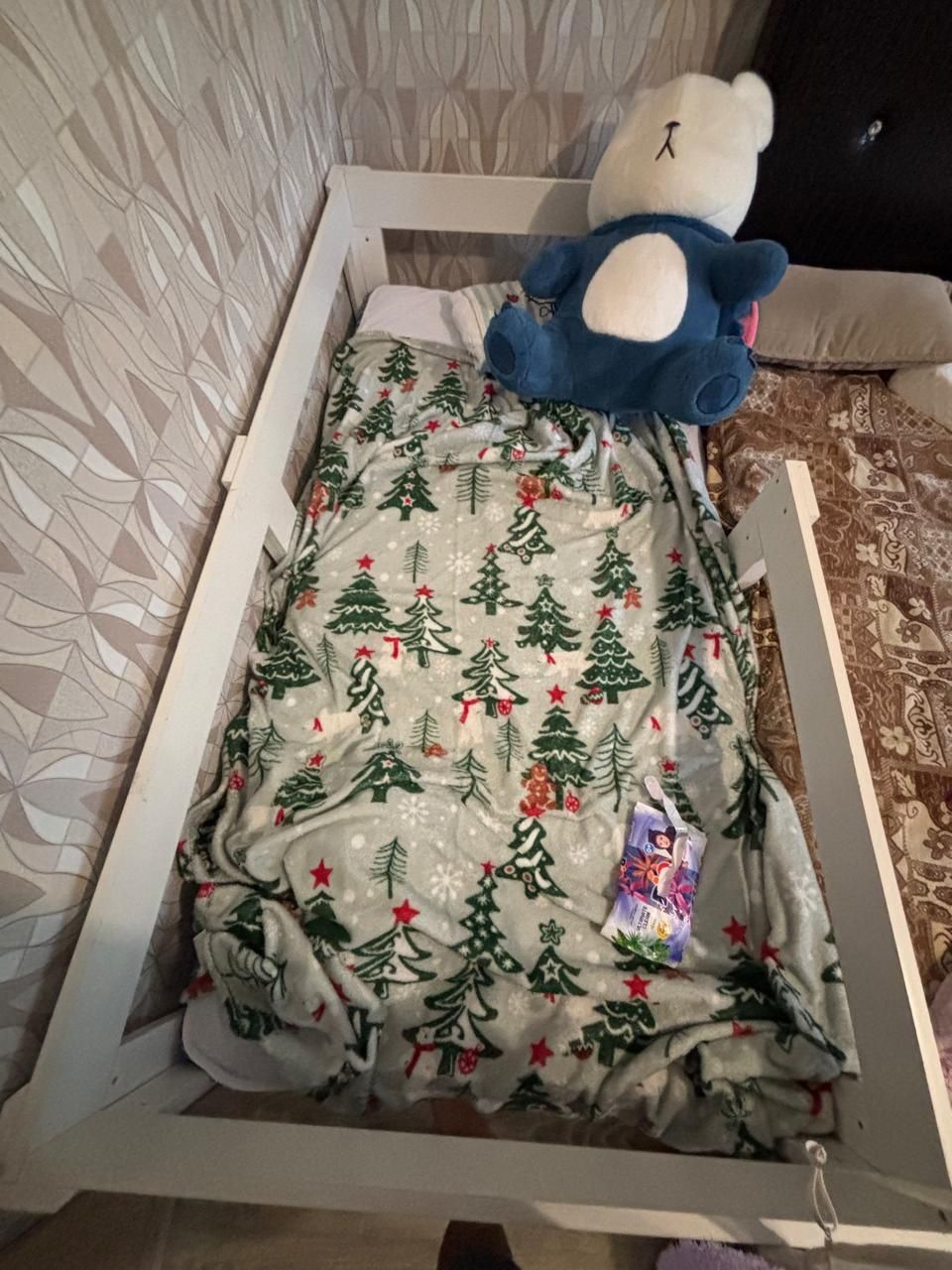 Продам детскую кроватку