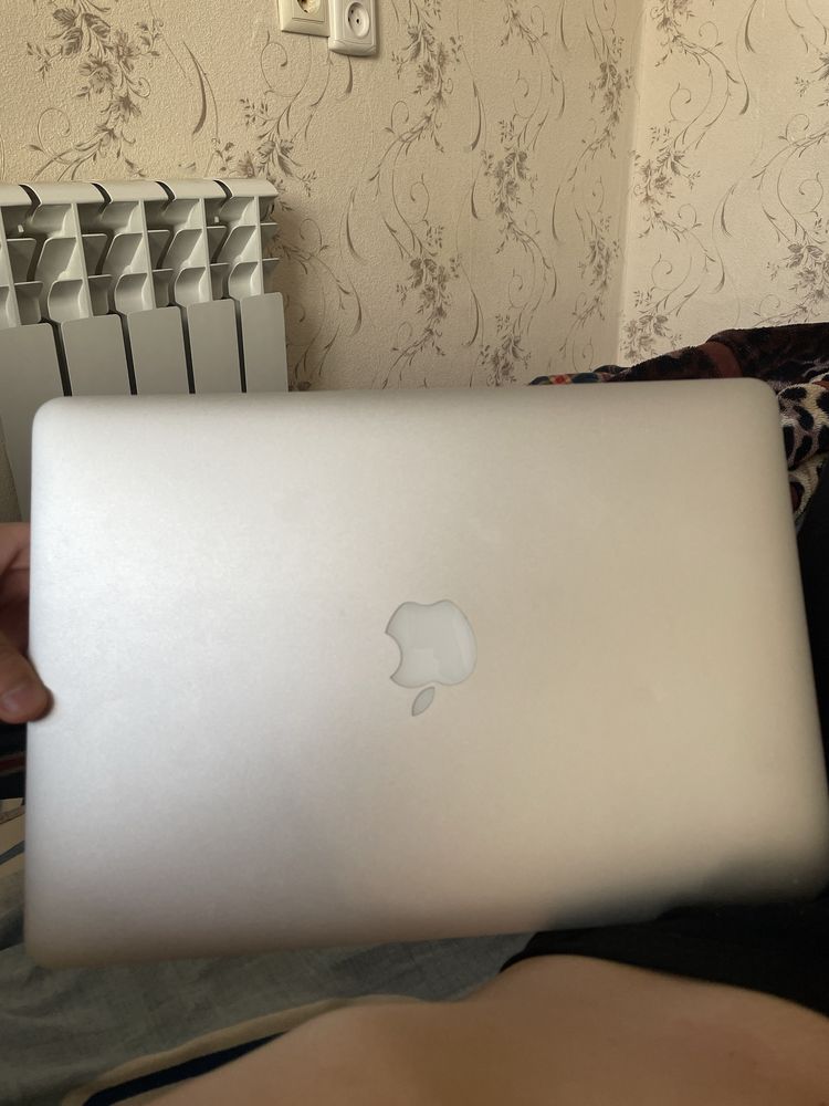 MacBook 2012 срочно
