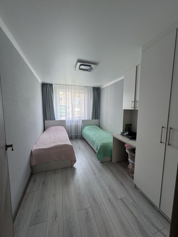Продам 3 комнатную квартиру в центре