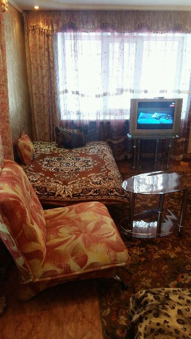 1.2.3.ккв в центре на проспекте сутки! Часы
