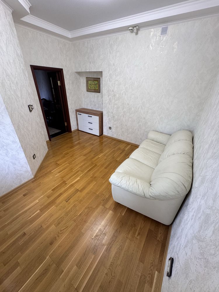 коттедж 7 комнатный, центр г костанай, дом