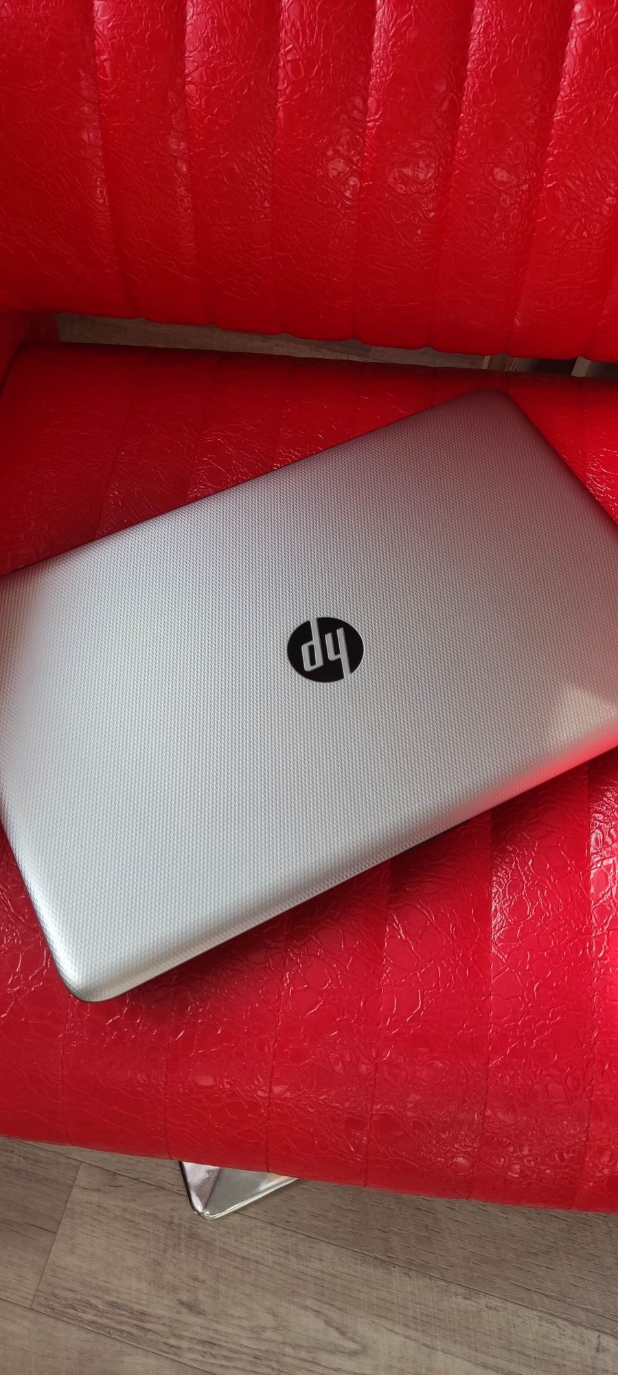 Ноутбук hp в идеальном состоянии