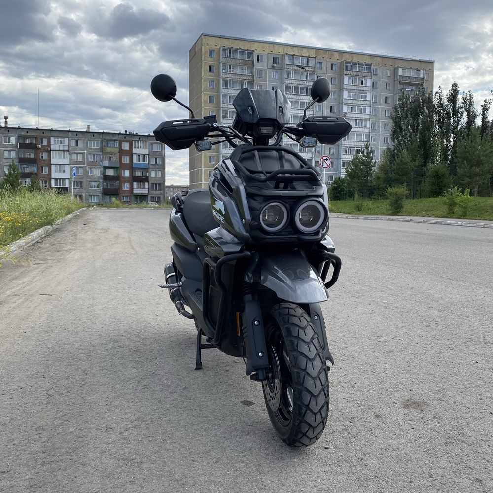 Скутер/мопед BAIGE TANK 150cc