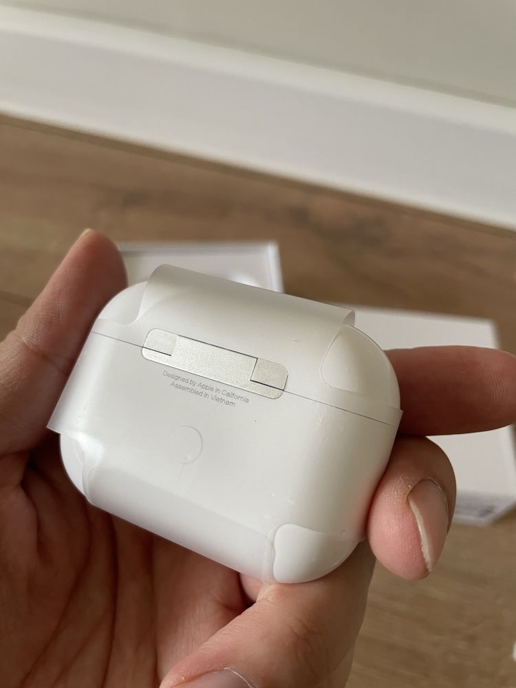 Airpods Pro новые