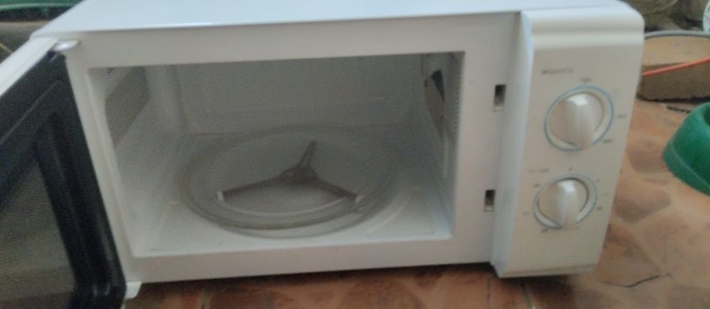 Продам микроволновку