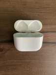 AirPods 4 с активным шумоподовлением