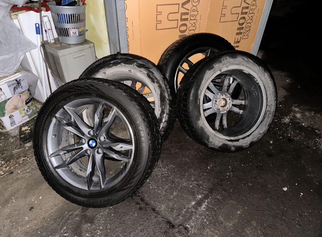 Продам шины с дисками на BMW