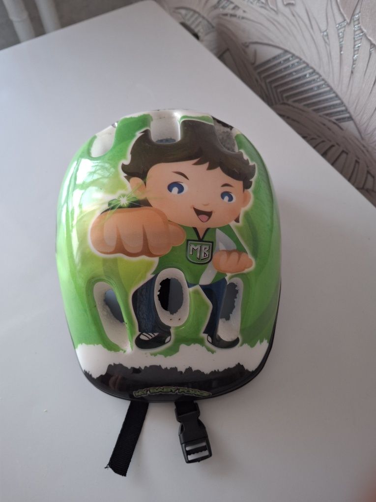 Продаётся шлем детский