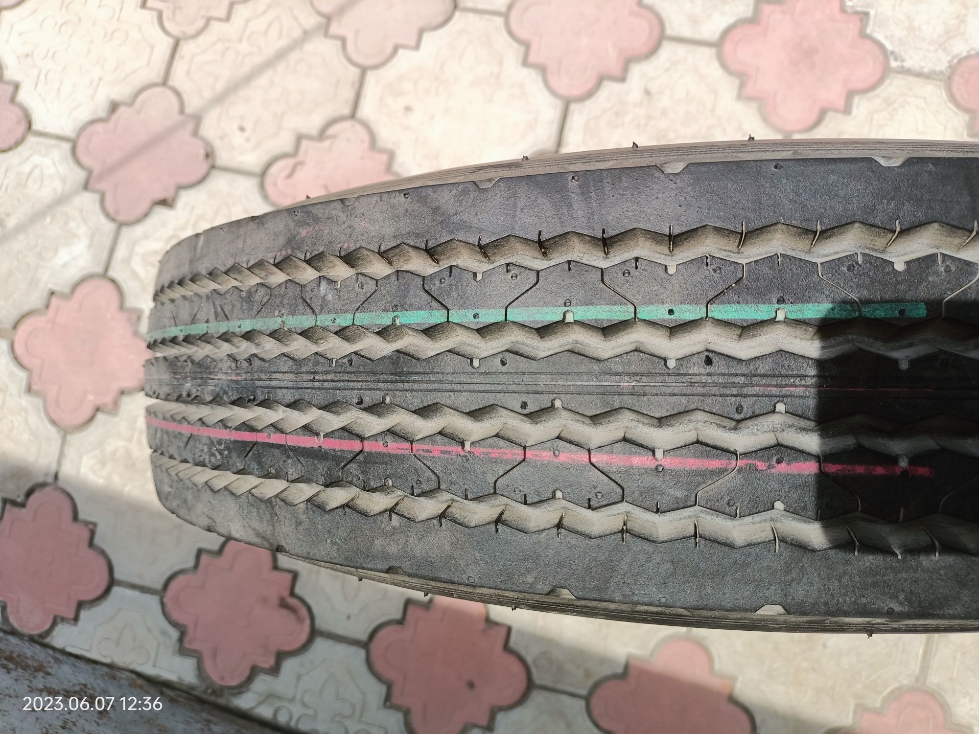 Продам шину bridgestone v steel rib 230