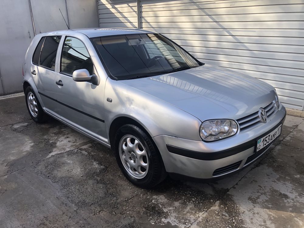 Продам Гольф 4 2001 г.в. Механика.