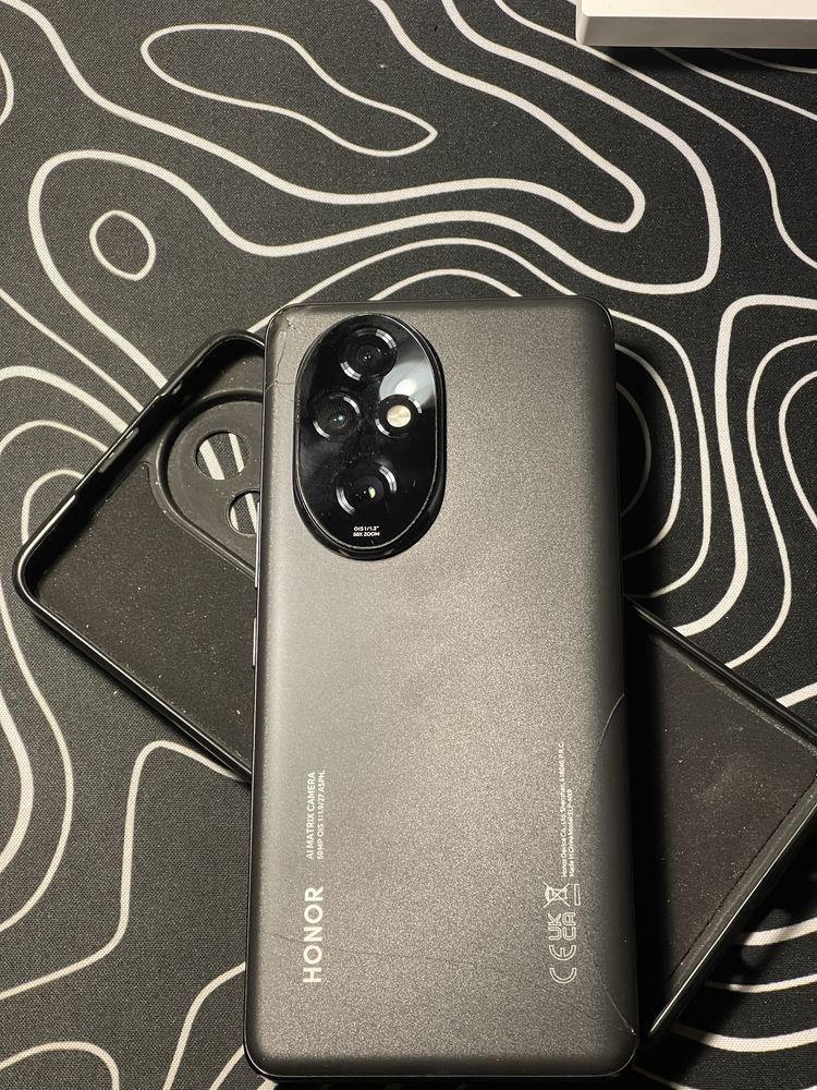 Samsung S24;Honor 200 Pro;Xiaomi 12T Pro;Realmi Gt 3;iPhone 12 Pro Max