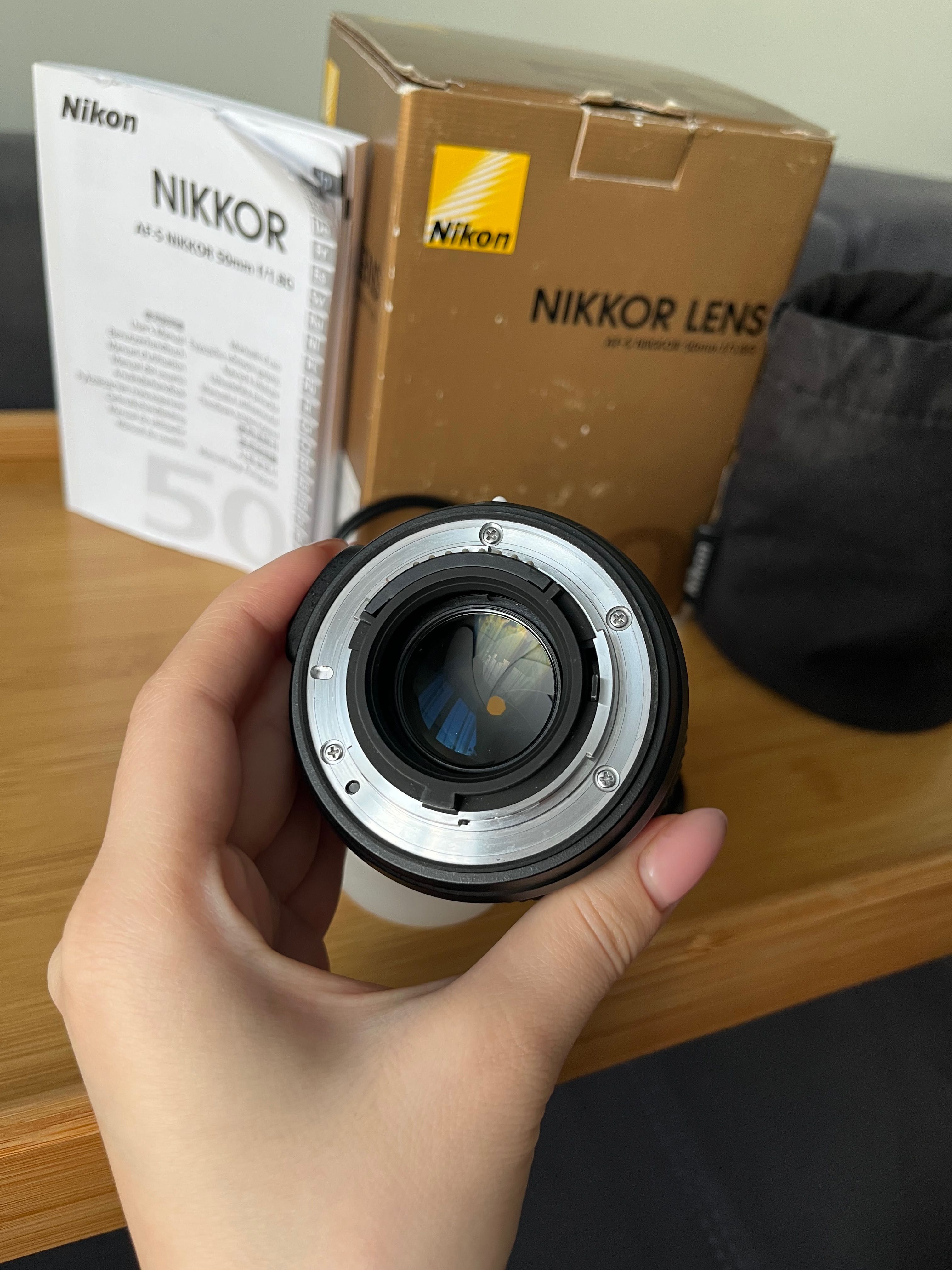 Объектив Nikon 50mm f/1.8G AF-S Nikkor