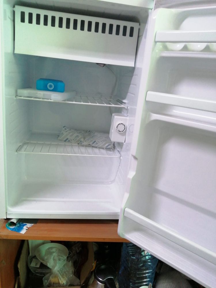Продам холодильник для офиса