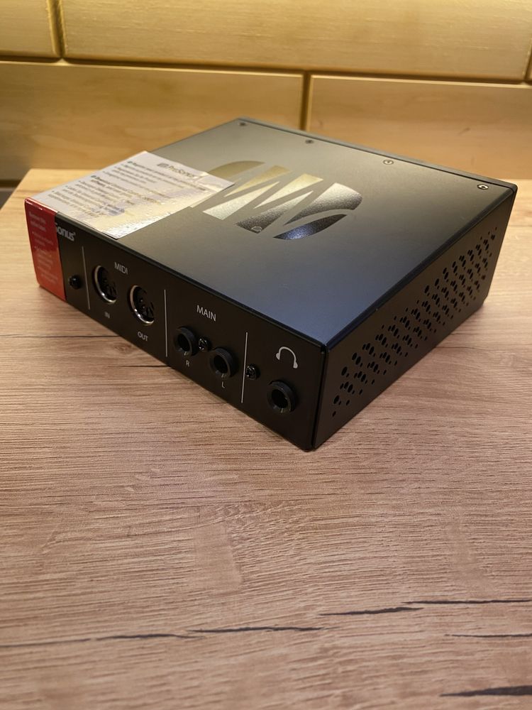 Продам новую аудиокарту PreSonus Revelator io24