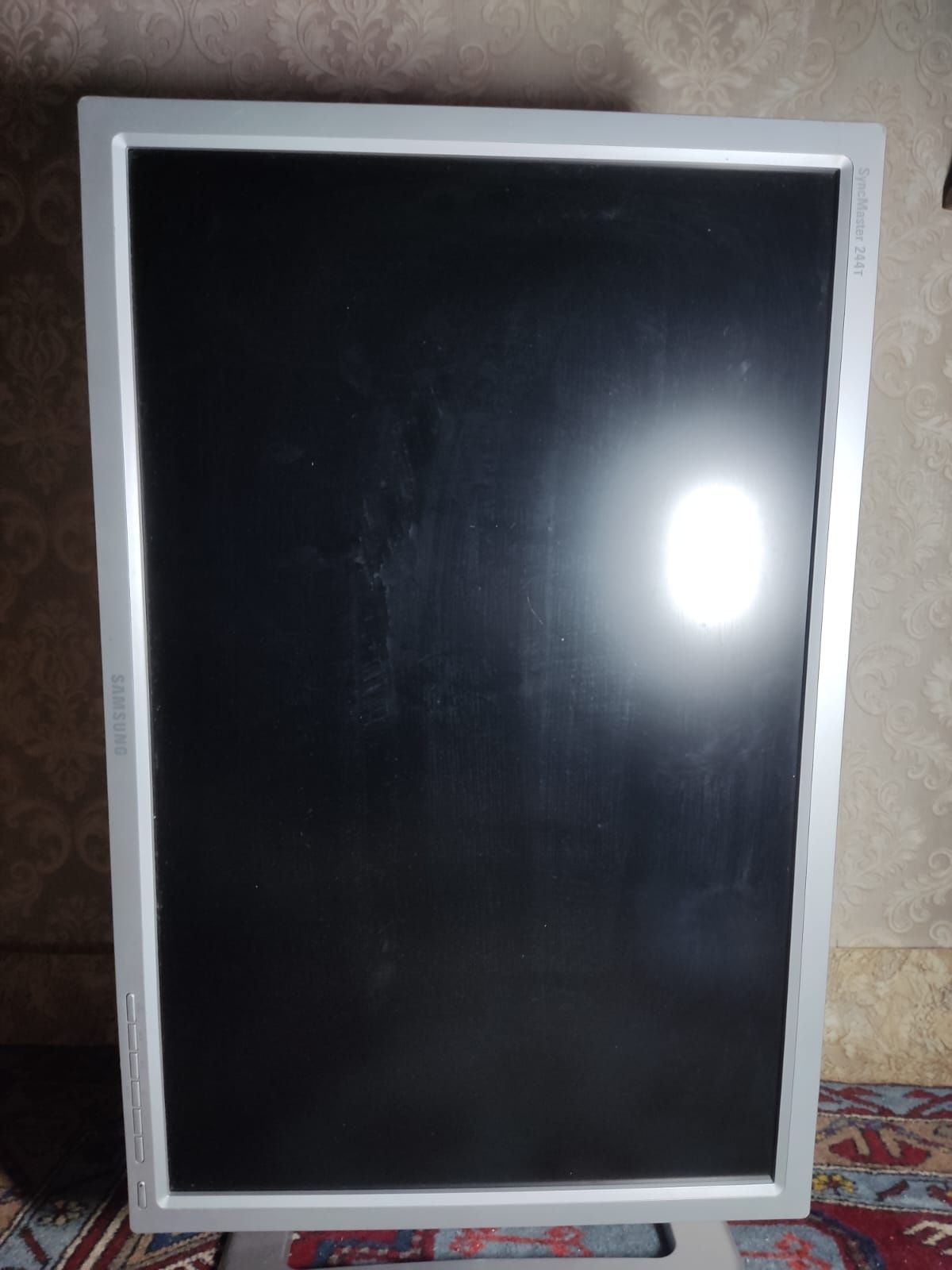 Монитор Samsung SyncMaster 244T