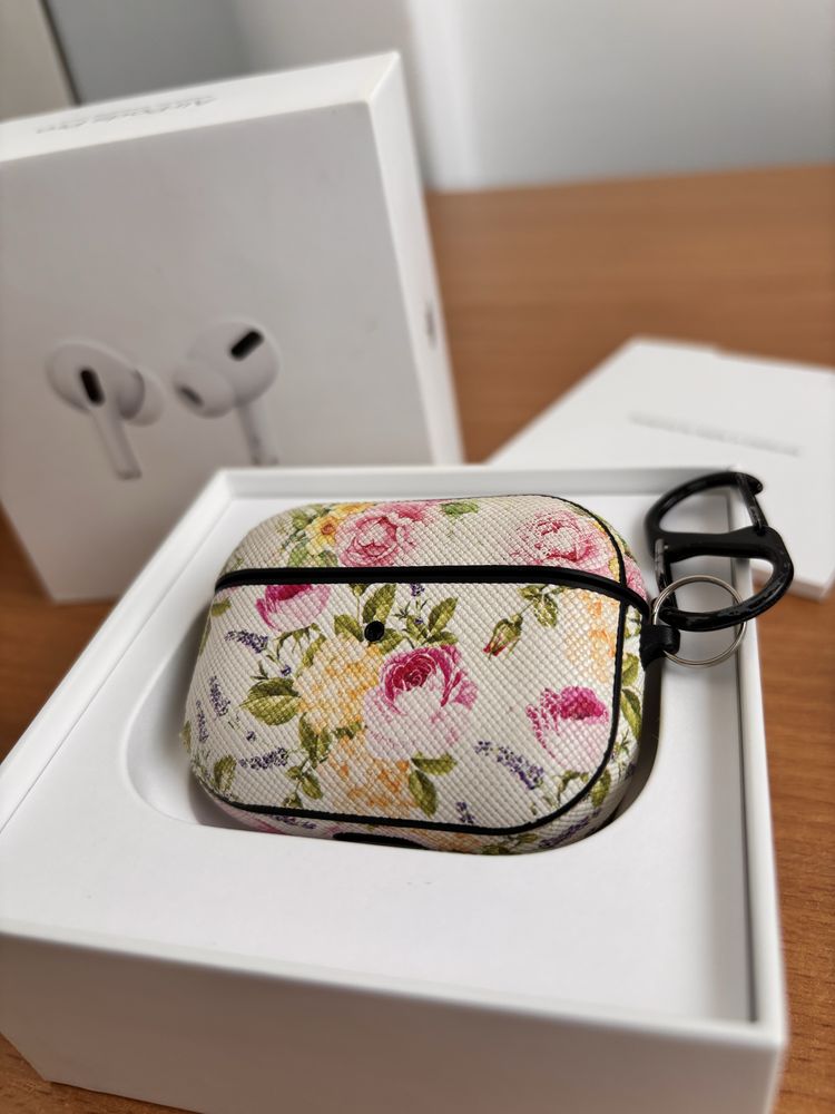Продам Airpods Pro 1-го поколения. Оригинал. Качество супер.