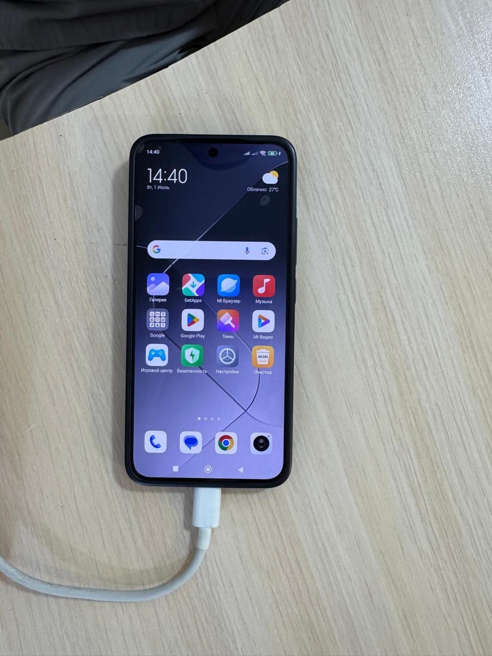 Xiaomi 14 в хорошем состоянии
