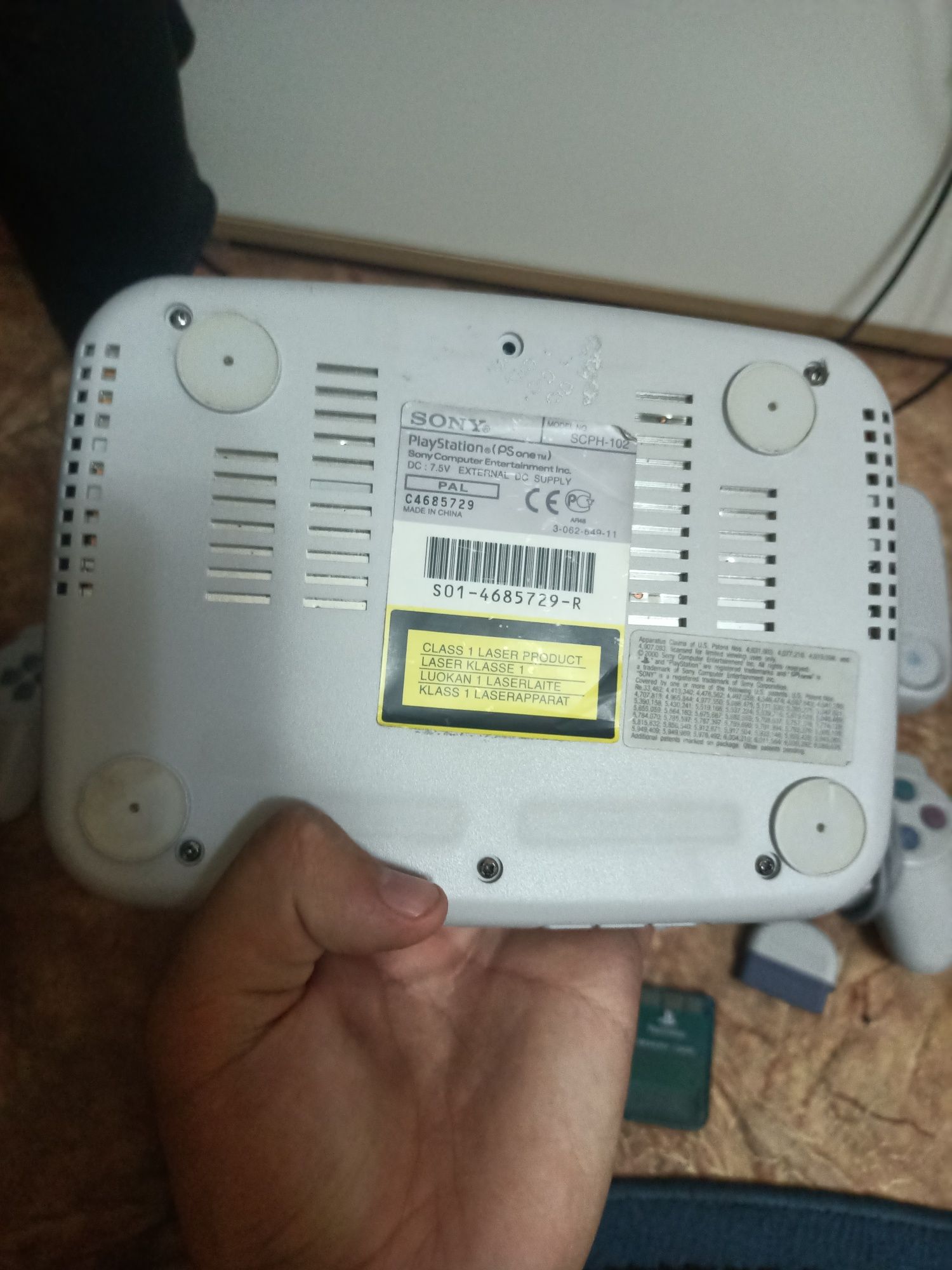 Две Sony playstation 1