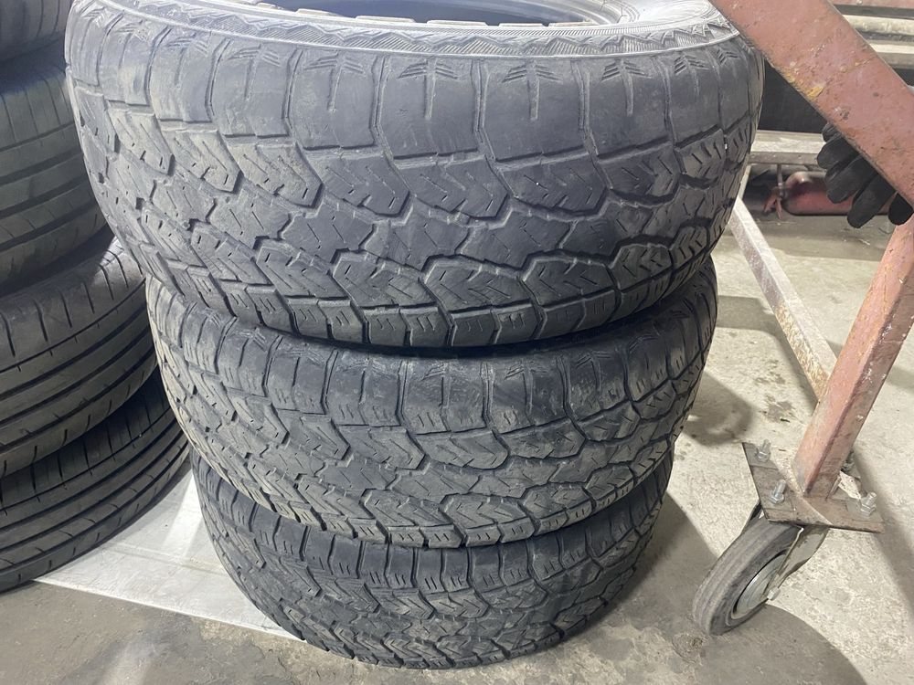 Продам шины б/у на 15 цена 30 тыс. за всё. ( 3 шт.)