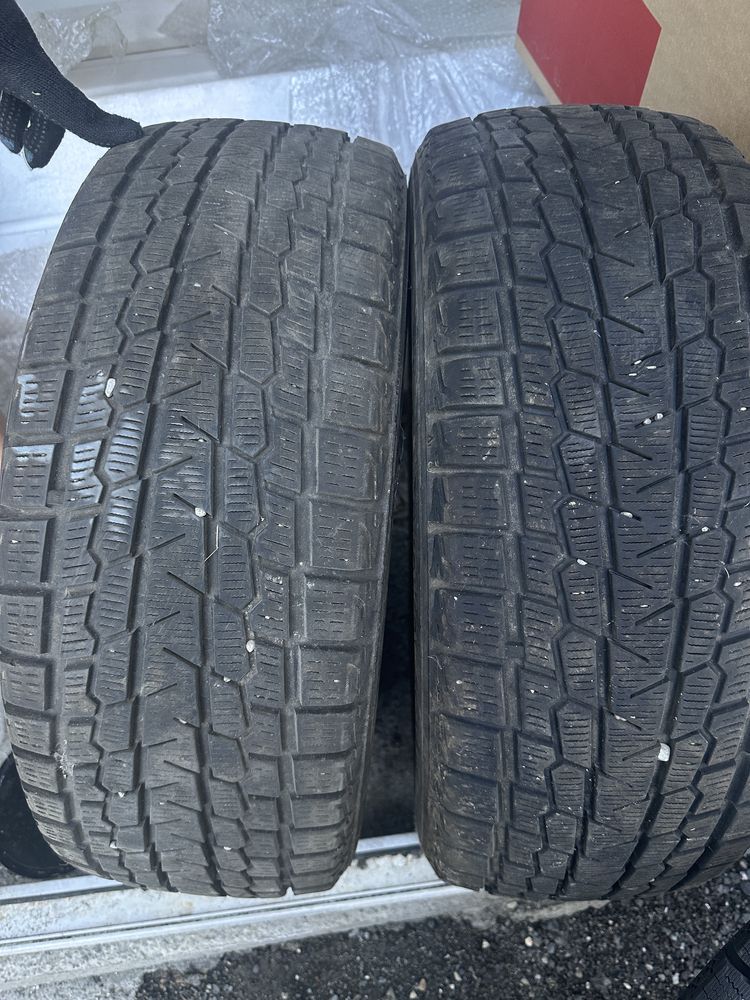 Продаю. Состояние отличная Зимние колесо 2 шт YOKOHAMA 255/55/R18