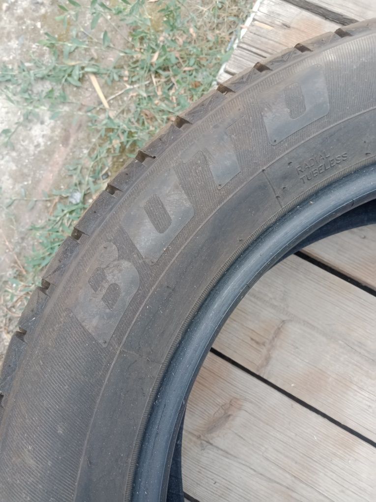 Шины R18 зимние.