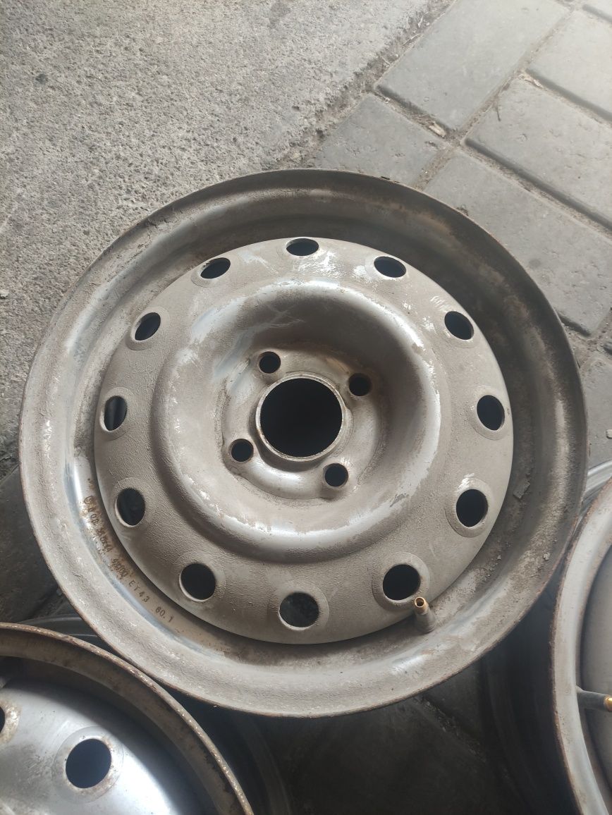 Продам штампованные диски