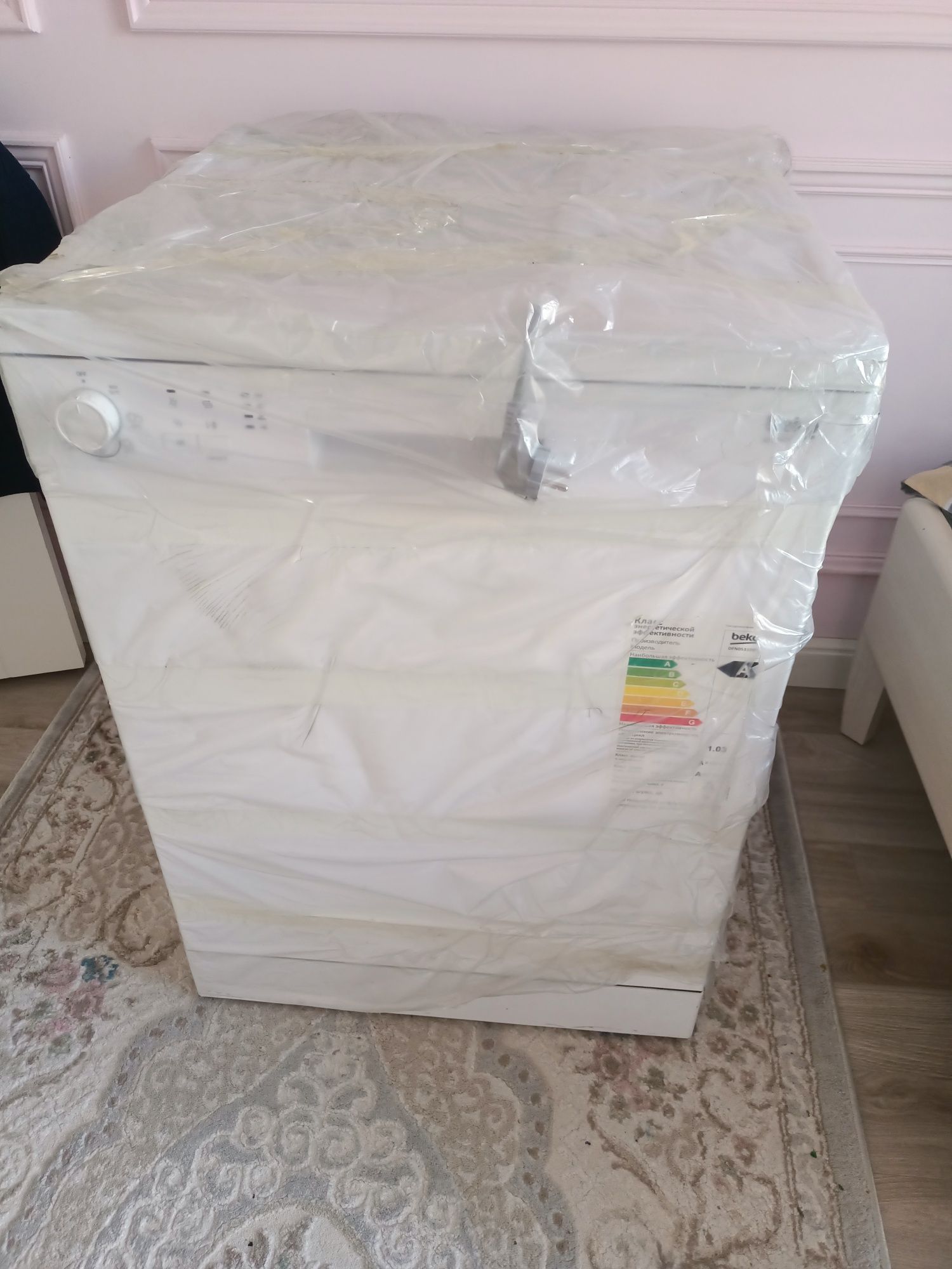 Продам посудомоечную машину