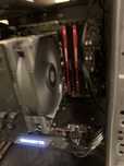 Продаю материнскую плату asrock, процессор i7 7700 и оперативки по 16