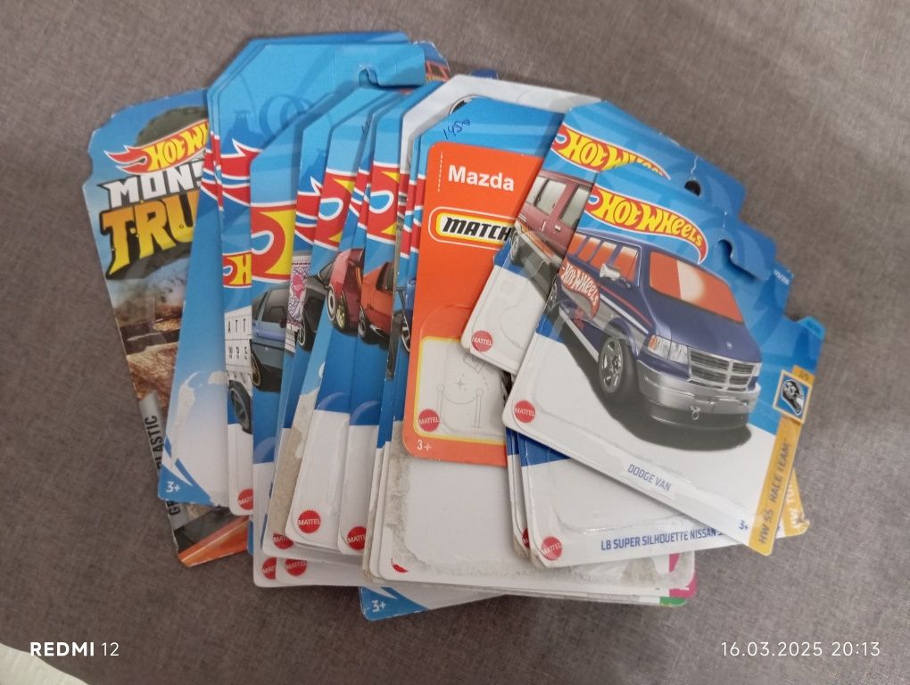 Продам оригинальные машинки Hot wheels