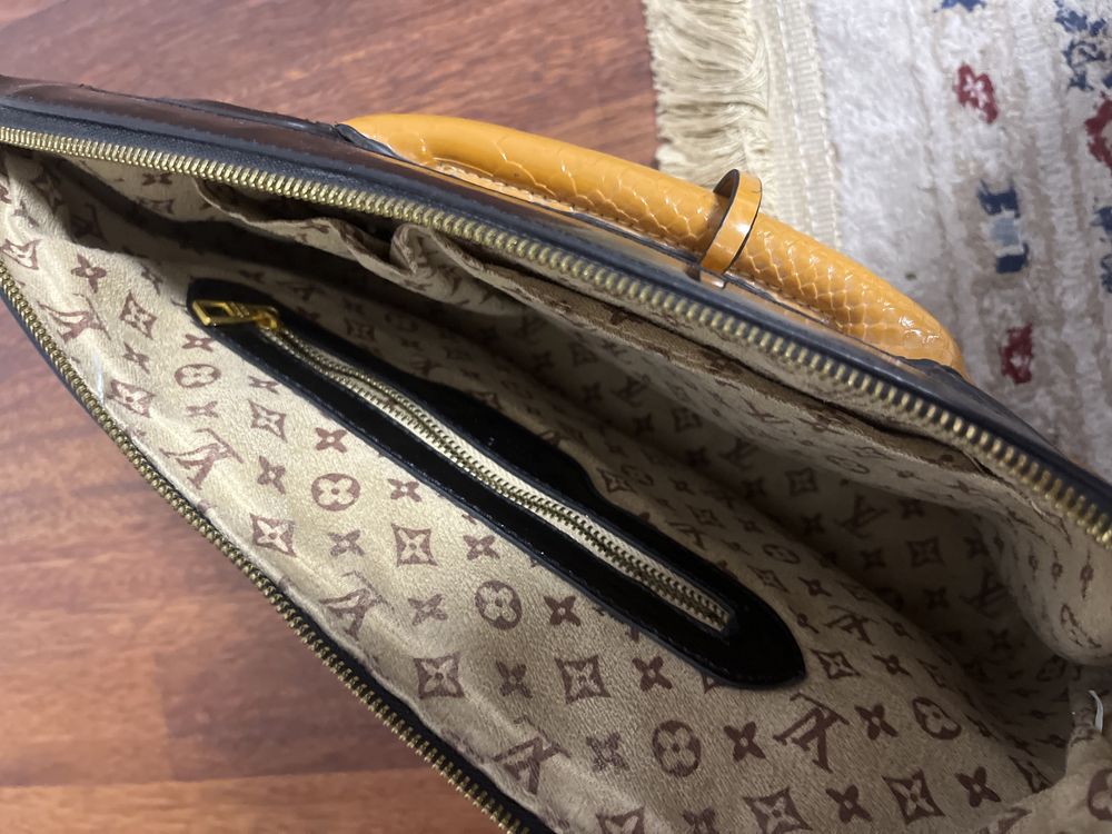 Сумка Louis Vuitton