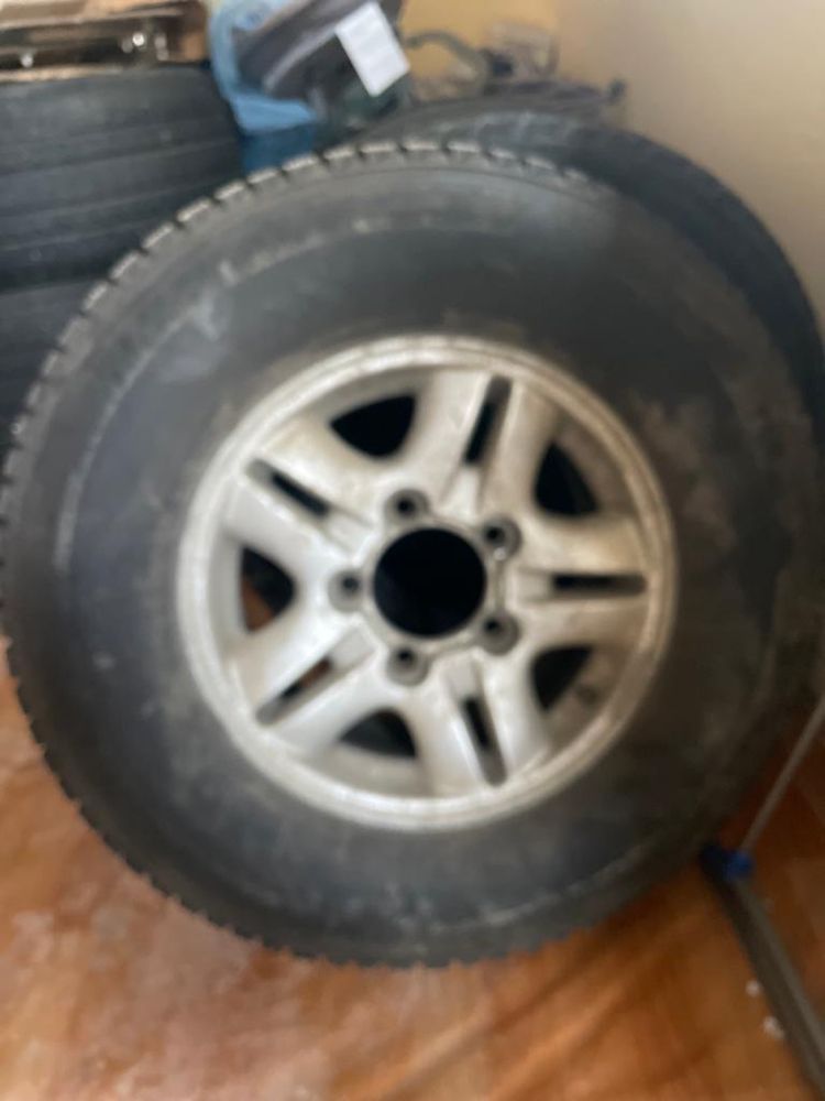 Продам резину с диском R16